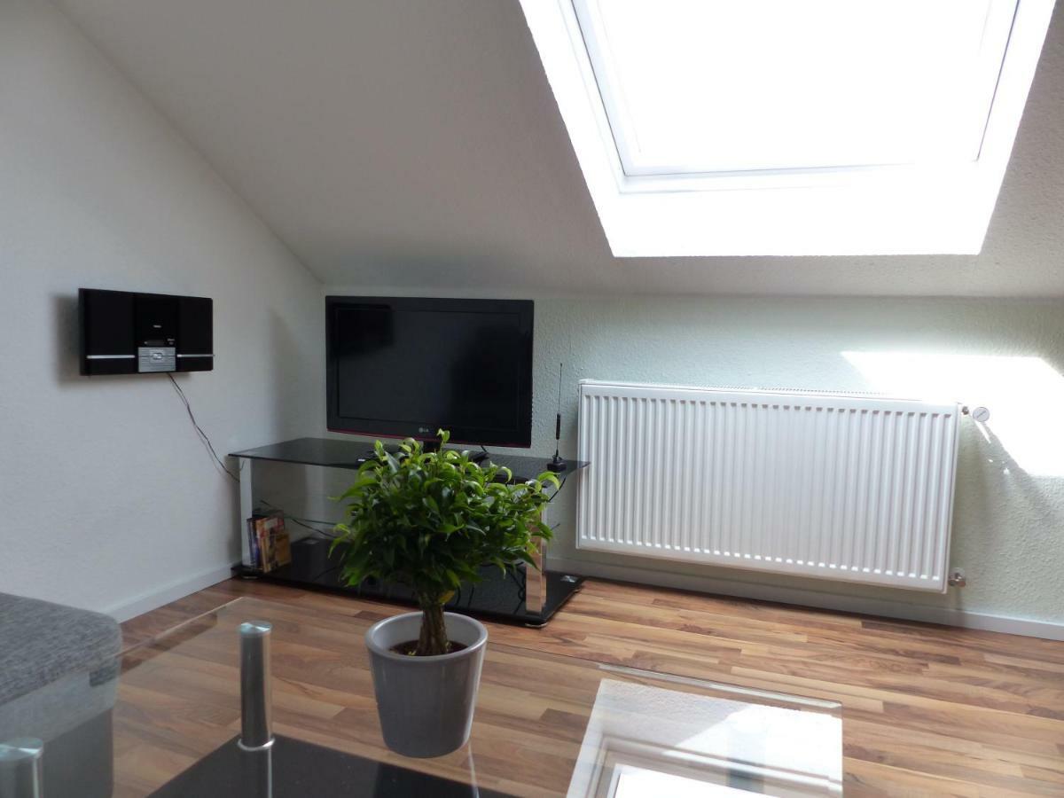 Schoene Komplette Ferienwohnung In Wesel วีเซิล ภายนอก รูปภาพ