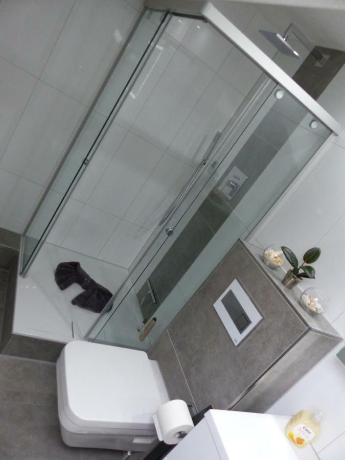 Schoene Komplette Ferienwohnung In Wesel วีเซิล ภายนอก รูปภาพ